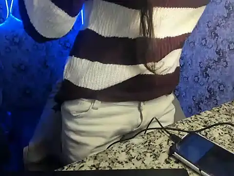 aarjulove online show from February 1, 4:33 pm