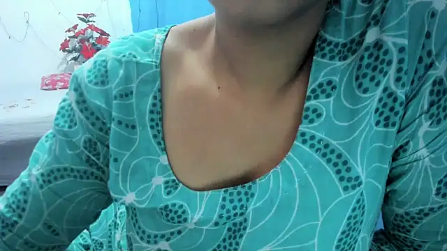 aarjulove online show from October 23, 8:57 am