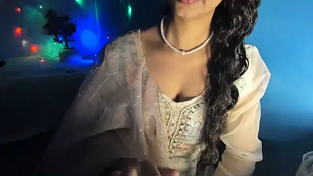 aarjulove online show from October 28, 12:41 pm