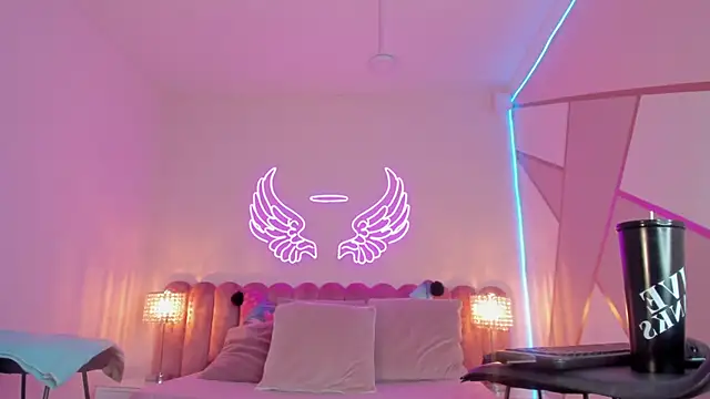  scarletmoore online show from February 26, 6:37 am