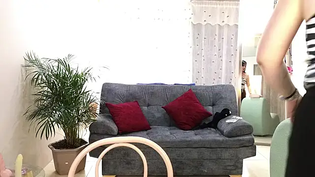 camil milfdream online show from February 28, 1:58 pm