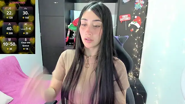 Emilytafur online show from December 31, 1:15 am