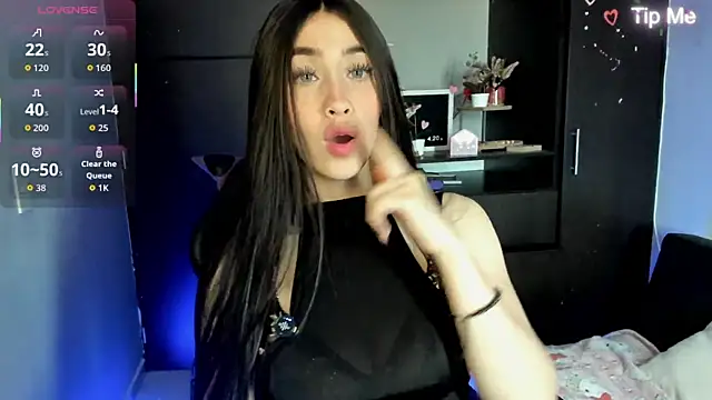 Emilytafur online show from May 30, 8:28 pm