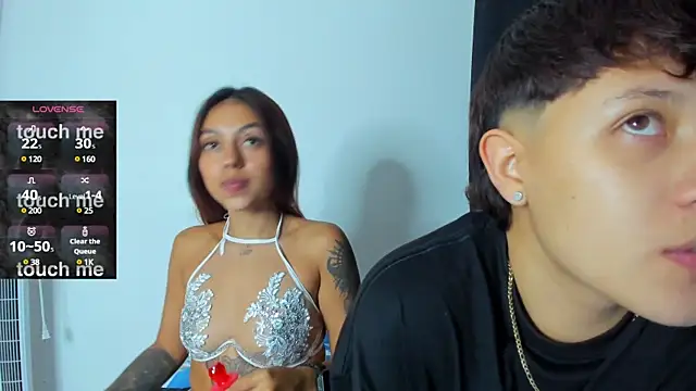 violet casper  online show from December 22, 6:28 am