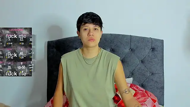 violet casper  online show from January 27, 9:55 am