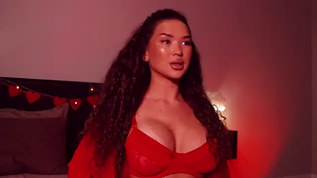 Denise Garciia online show from February 18, 3:21 pm