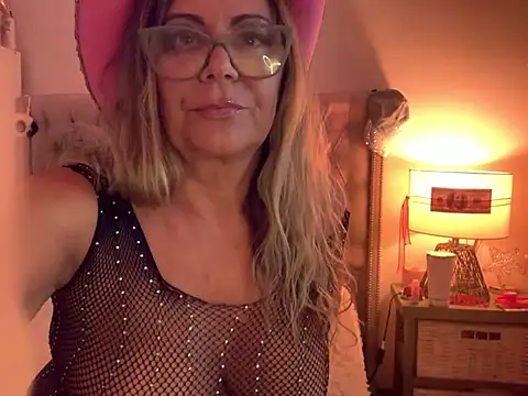 lolavalecuatro online show from January 31, 2:48 am