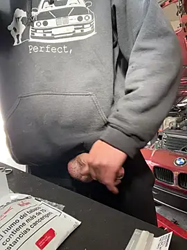 donnuozfutura online show from March 4, 12:44 pm