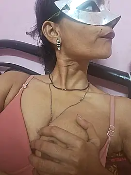 Nandinip2706 online show from May 30, 8:50 pm
