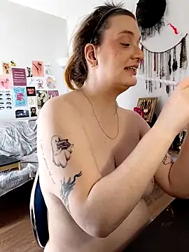 PrincesseMalicia online show from April 21, 1:50 pm