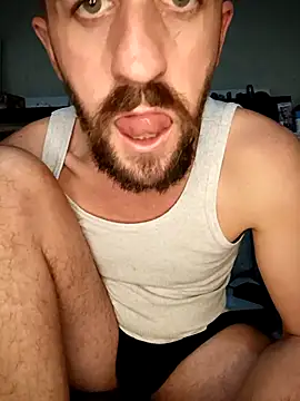 Snapshot of GrofLicno chatting on December 1, 4:34 pm GrofLicno online show from December 1, 4:34 pm