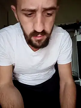 Snapshot of GrofLicno chatting on December 4, 12:14 pm GrofLicno online show from December 4, 12:14 pm