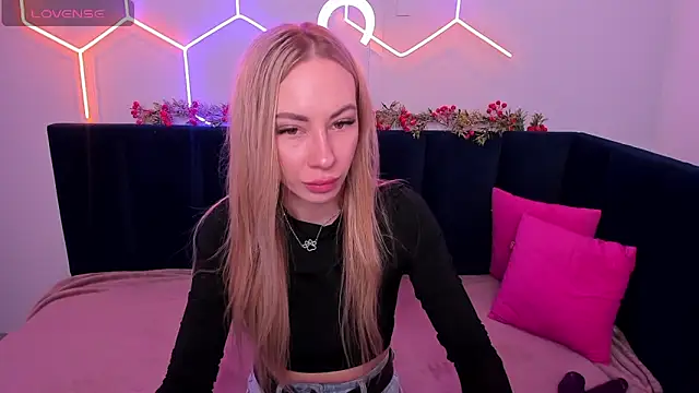 Snapshot of Diana_Garrett chatting on January 1, 3:23 am Diana Garrett online show from January 1, 3:23 am