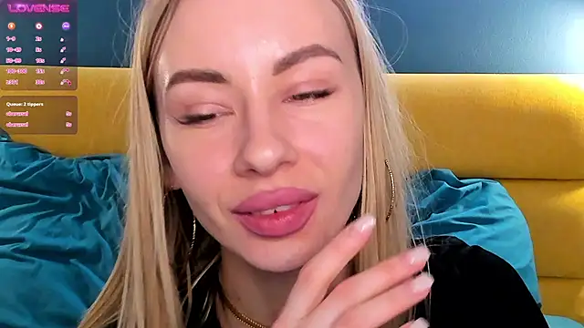 Snapshot of Diana_Garrett chatting on January 25, 11:55 am Diana Garrett online show from January 25, 11:55 am