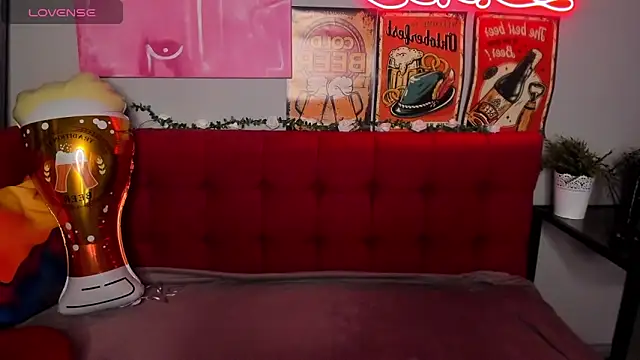 Snapshot of Diana_Garrett chatting on September 25, 1:42 am Diana Garrett online show from September 25, 1:42 am