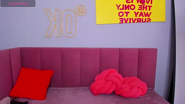 Snapshot of Diana_Garrett chatting on November 20, 2:56 am Diana Garrett online show from November 20, 2:56 am