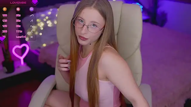 SilverrMoon online show from November 24, 7:13 pm