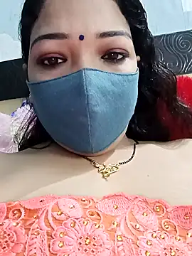 Snapshot of Cute-Raashii chatting on January 6, 9:32 pm Cute-Raashii online show from January 6, 9:32 pm