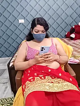 Snapshot of Cute-Raashii chatting on January 16, 11:37 pm Cute-Raashii online show from January 16, 11:37 pm