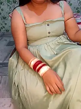 Snapshot of Cute-Raashii chatting on October 5, 1:48 am Cute-Raashii online show from October 5, 1:48 am