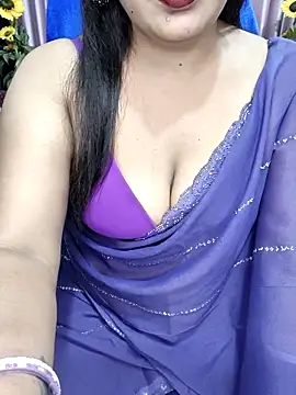 Snapshot of Cute-Raashii chatting on April 23, 11:29 pm Cute-Raashii online show from April 23, 11:29 pm