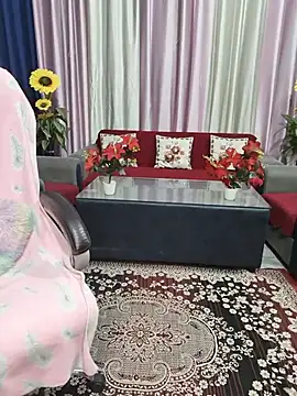 Snapshot of Cute-Raashii chatting on May 18, 11:32 pm Cute-Raashii online show from May 18, 11:32 pm