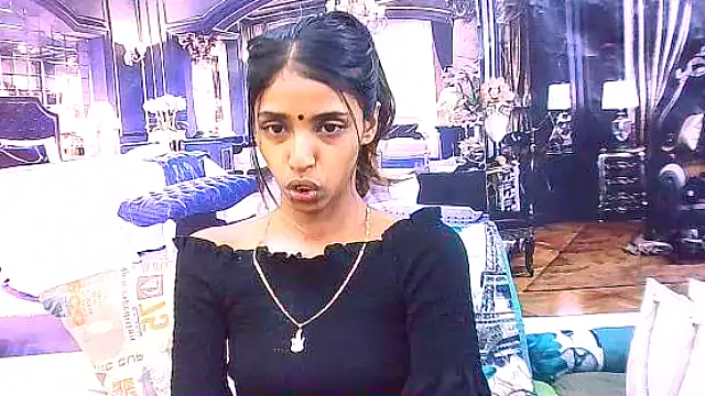 IndianSexySlender online show from November 3, 5:20 am