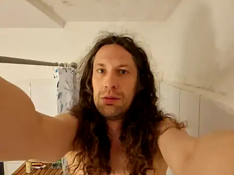 Snapshot of Josephine_LIVE chatting on October 12, 6:01 am Josephine LIVE online show from October 12, 6:01 am