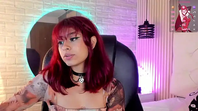 cloe  palmer online show from December 4, 6:39 pm