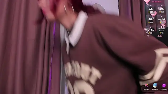 cloe  palmer online show from March 13, 2:55 pm