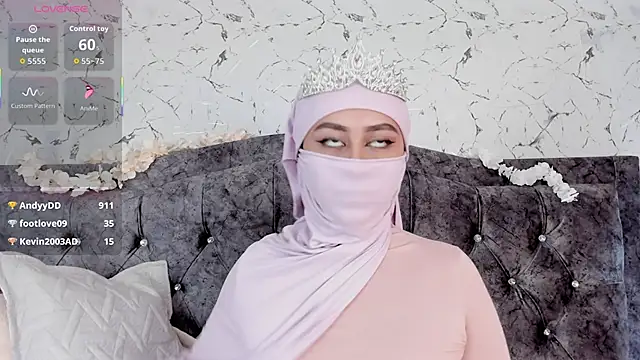 iiris  online show from September 25, 4:54 pm