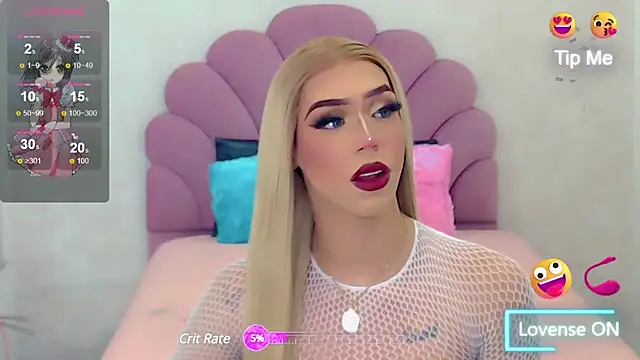 Snapshot of briana_sex32 chatting on February 5, 10:55 pm briana sex32 online show from February 5, 10:55 pm