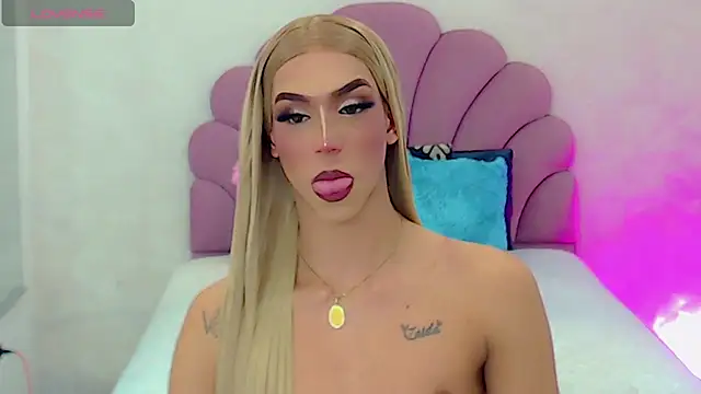 Snapshot of briana_sex32 chatting on February 18, 4:48 am briana sex32 online show from February 18, 4:48 am