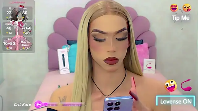 Snapshot of briana_sex32 chatting on October 8, 3:31 pm briana sex32 online show from October 8, 3:31 pm