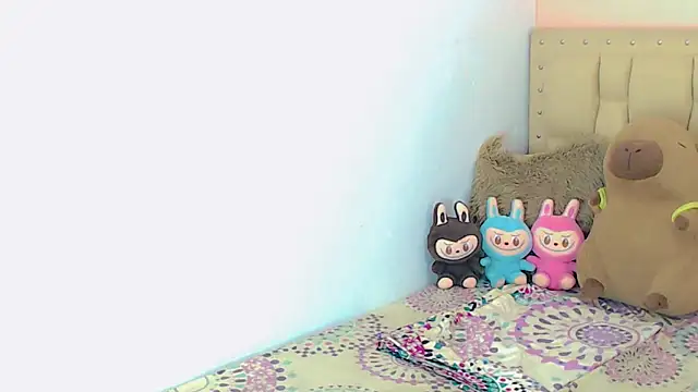 Snapshot of briana_sex32 chatting on November 18, 4:39 am briana sex32 online show from November 18, 4:39 am