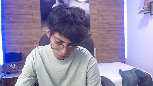 jhoellx online show from March 4, 12:33 pm