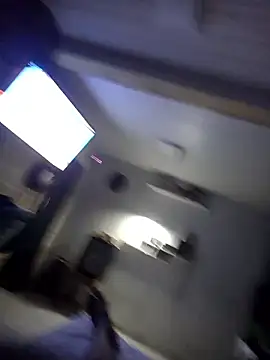 Snapshot of divertoooo chatting on January 19, 7:12 am divertoooo online show from January 19, 7:12 am