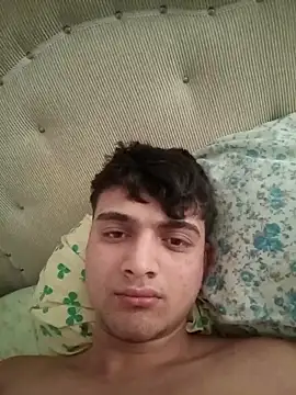 Snapshot of boy_3835 chatting on March 19, 1:51 pm boy 3835 online show from March 19, 1:51 pm