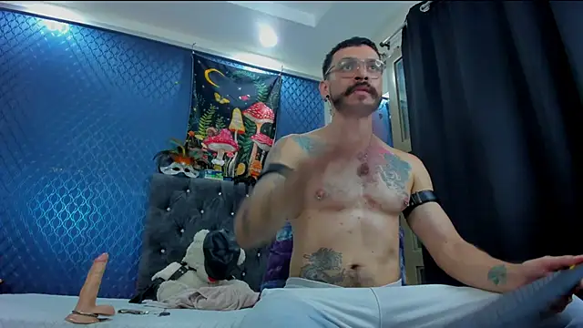 leondevereda online show from March 11, 11:48 pm