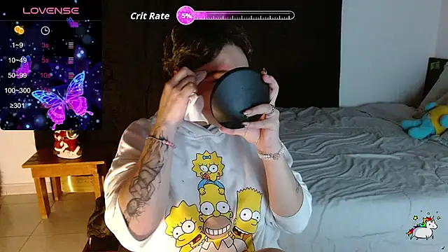 Snapshot of TRIXIE_TANG28 chatting on November 24, 4:12 am TRIXIE TANG28 online show from November 24, 4:12 am