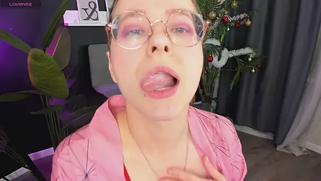 CassieCool online show from January 1, 8:58 pm