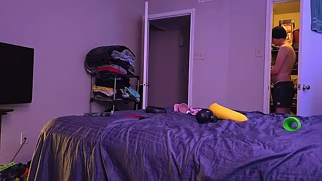 big8dall online show from December 20, 6:31 am