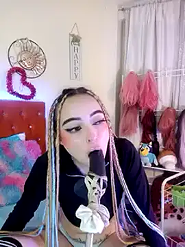 Snapshot of Yennastone chatting on December 27, 3:42 am Yennastone online show from December 27, 3:42 am