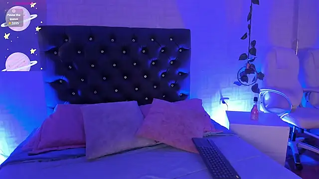 ZoeHarris online show from February 10, 12:20 pm