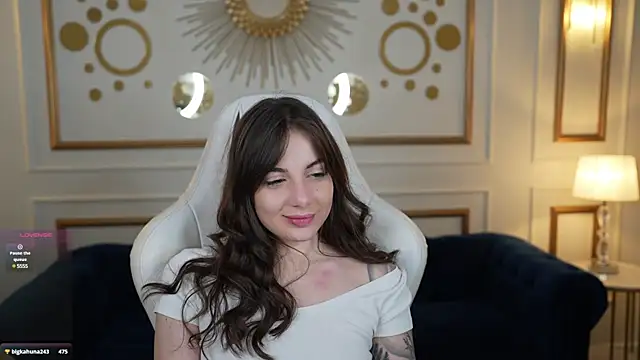 Snapshot of Alisa054 chatting on January 23, 2:12 am Alisa054 online show from January 23, 2:12 am