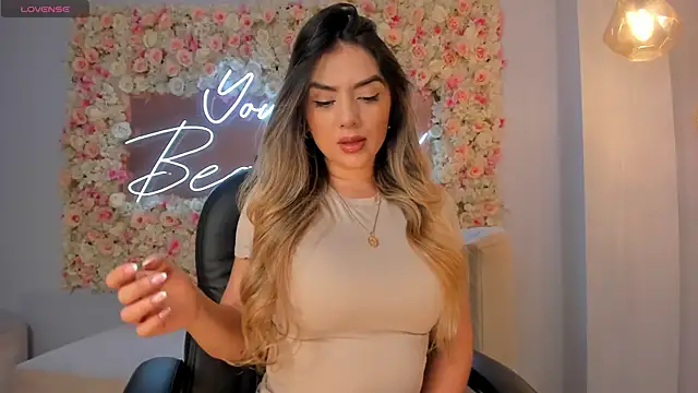 ChloePreston  online show from January 17, 10:53 am