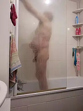 Snapshot of Bretoncool chatting on January 29, 5:13 pm Bretoncool online show from January 29, 5:13 pm