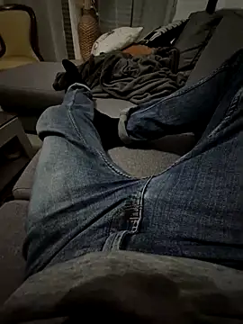 Snapshot of Bretoncool chatting on February 14, 7:02 pm Bretoncool online show from February 14, 7:02 pm