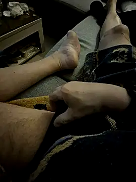 Snapshot of Bretoncool chatting on February 23, 7:28 pm Bretoncool online show from February 23, 7:28 pm