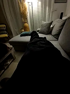 Snapshot of Bretoncool chatting on March 1, 7:59 pm Bretoncool online show from March 1, 7:59 pm